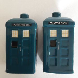 Doctor Who Tardis Salt and Pepper Ceramic Shakers Set Great Gift for Dr Who fans